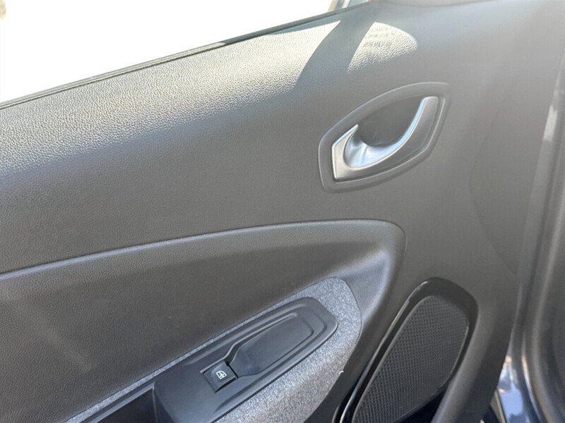 Used Renault Zoe 2022 for sale - 77976783: Photo 11