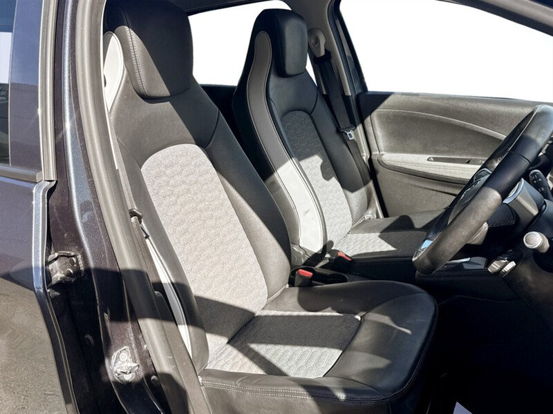 Used Renault Zoe 2022 for sale - 77976783: Photo 9