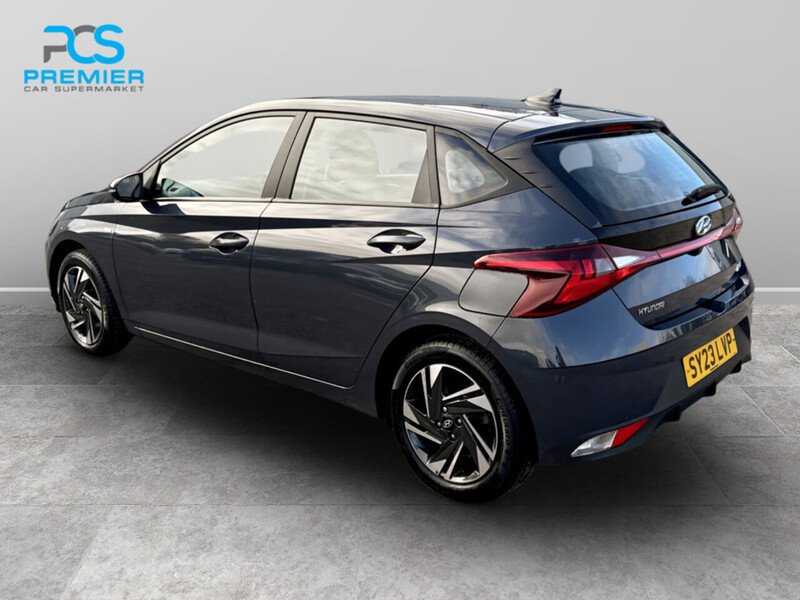 Used Hyundai i20 2023 for sale - 76694313: Photo 3