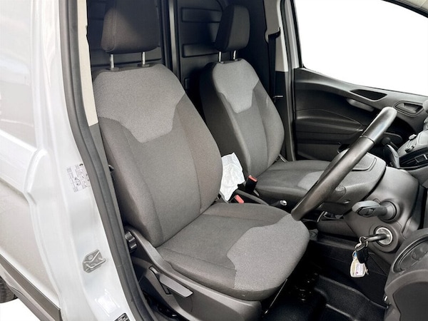 Used Ford Transit Courier 2023 for sale - 76245536: Photo 15