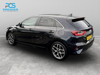Used Kia Ceed 2022 for sale - 76896510: Photo