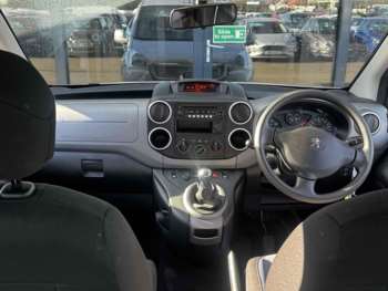 Used Peugeot Partner 2017 for sale - 73784169: Photo