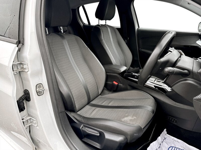 Used Peugeot 208 2023 for sale - 78016644: Photo 11