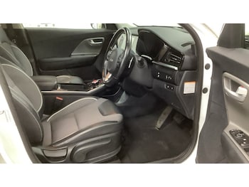 Used Kia Niro 2021 for sale - 77241800: Photo