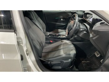 Used Peugeot E-208 2023 for sale - 77370260: Photo