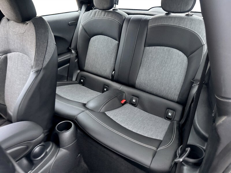 Used MINI Hatch 2023 for sale - 77241781: Photo 11