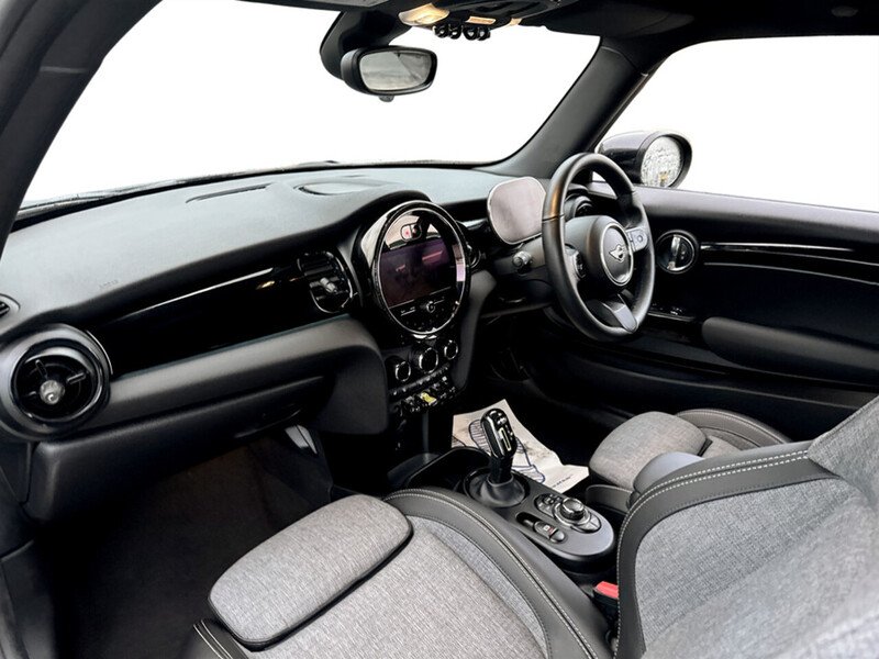 Used MINI Hatch 2023 for sale - 77241781: Photo 9