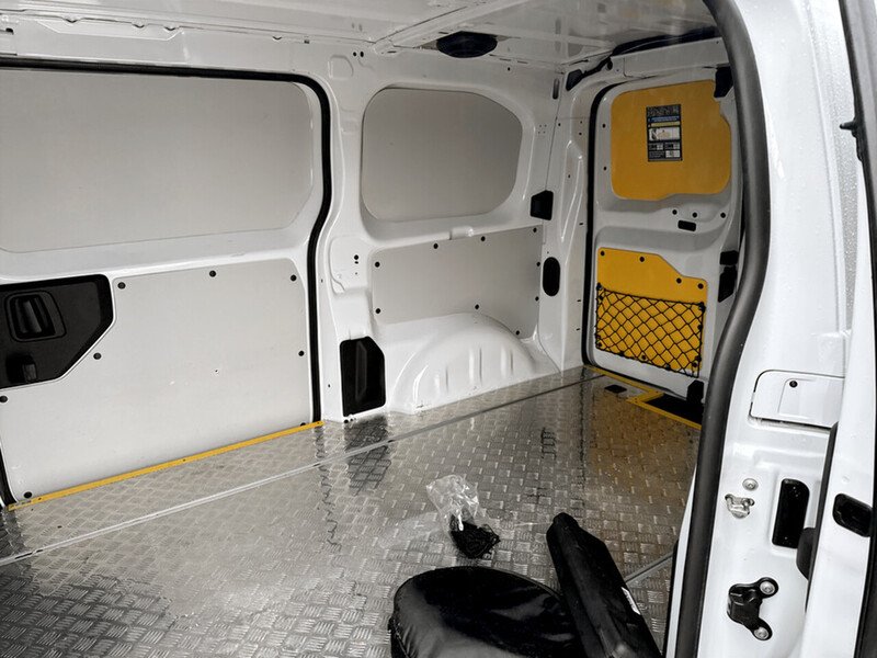 Used Peugeot Expert 2022 for sale - 77704087: Photo 34