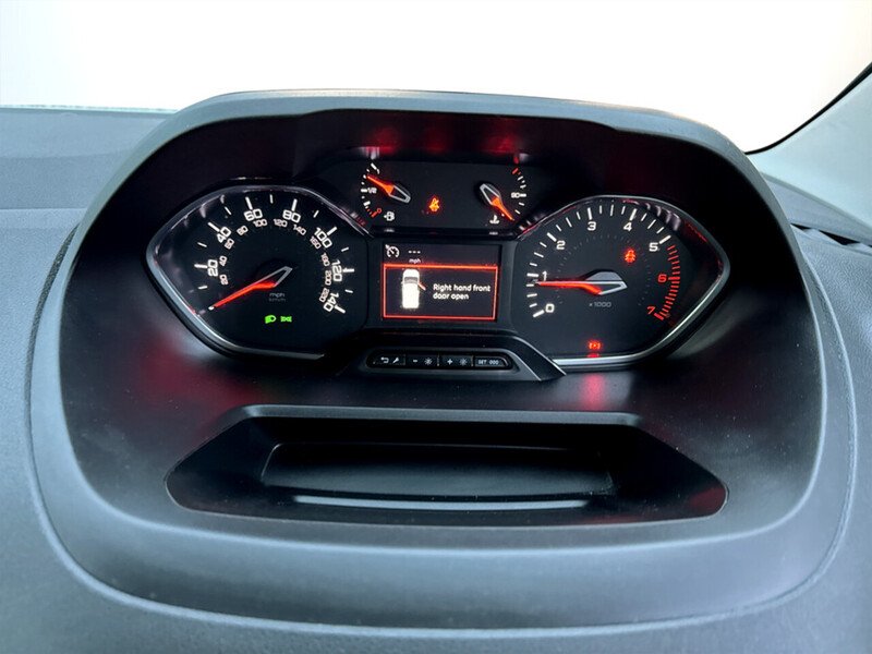 Used Peugeot Partner 2023 for sale - 76694328: Photo 32