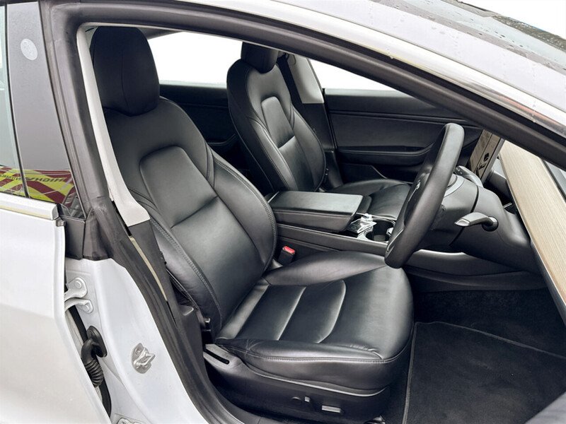 Used Tesla Model 3 2020 for sale - 77805825: Photo 32