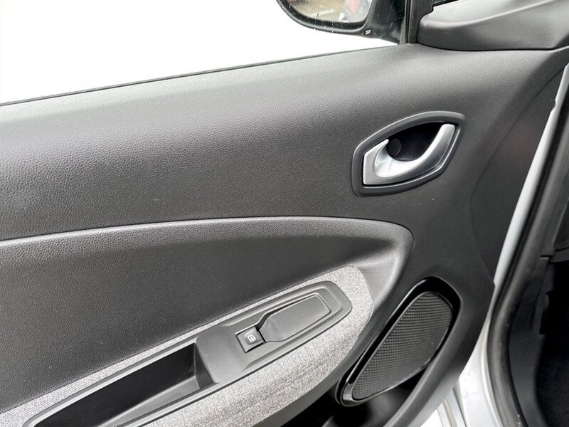 Used Renault Zoe 2020 for sale - 76357061: Photo 16