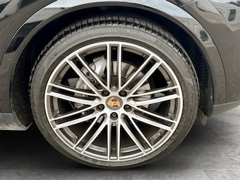 Used Porsche Cayenne 2019 for sale - 78776844: Photo