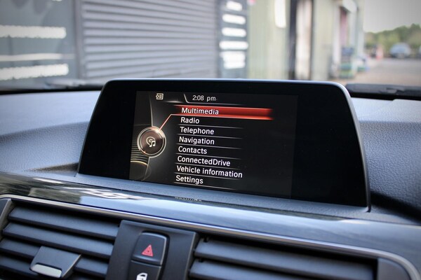 Used BMW 3 Series 2015 for sale - 73179184: Photo 37