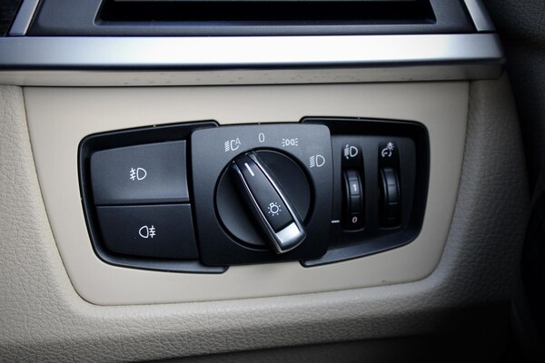 Used BMW 3 Series 2015 for sale - 73179184: Photo 41