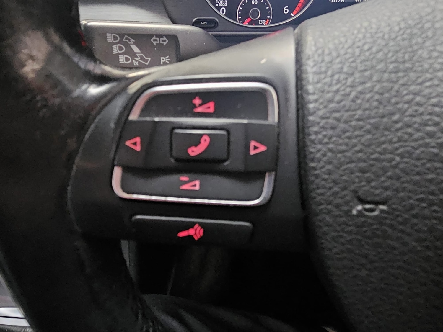 Used Volkswagen Passat 2011 for sale - 78025348: Photo 14