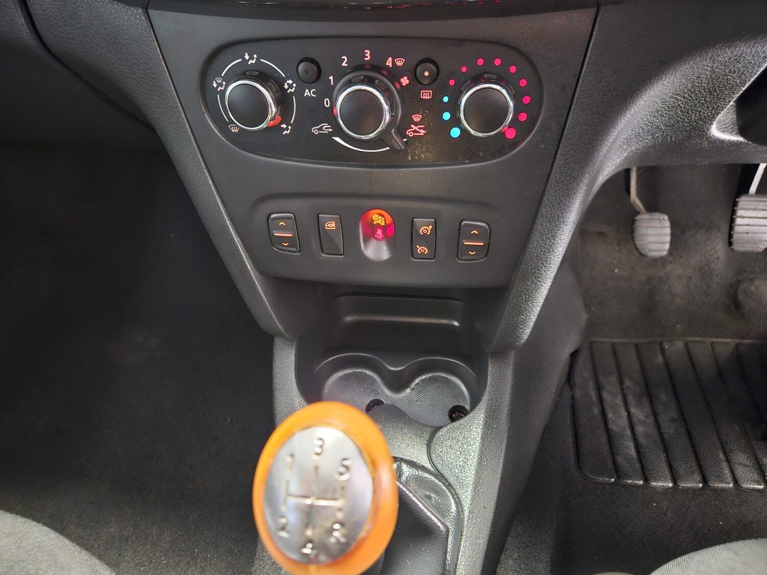 Used Dacia Sandero Stepway 2014 for sale - 78025522: Photo 10