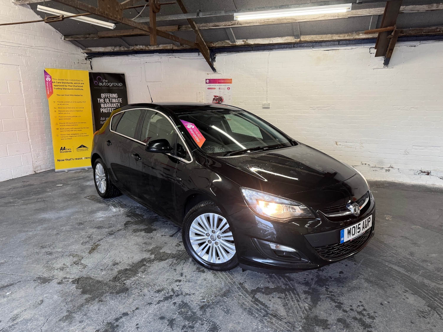 Used Vauxhall Astra 2015 for sale - 77475497: Photo 2