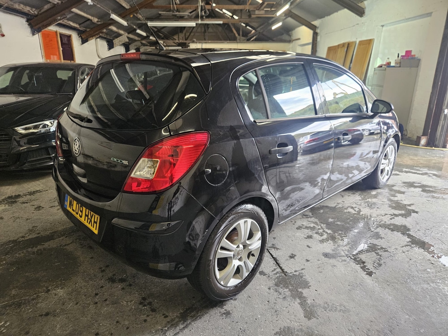 Used Vauxhall Corsa 2009 for sale - 77141023: Photo 5