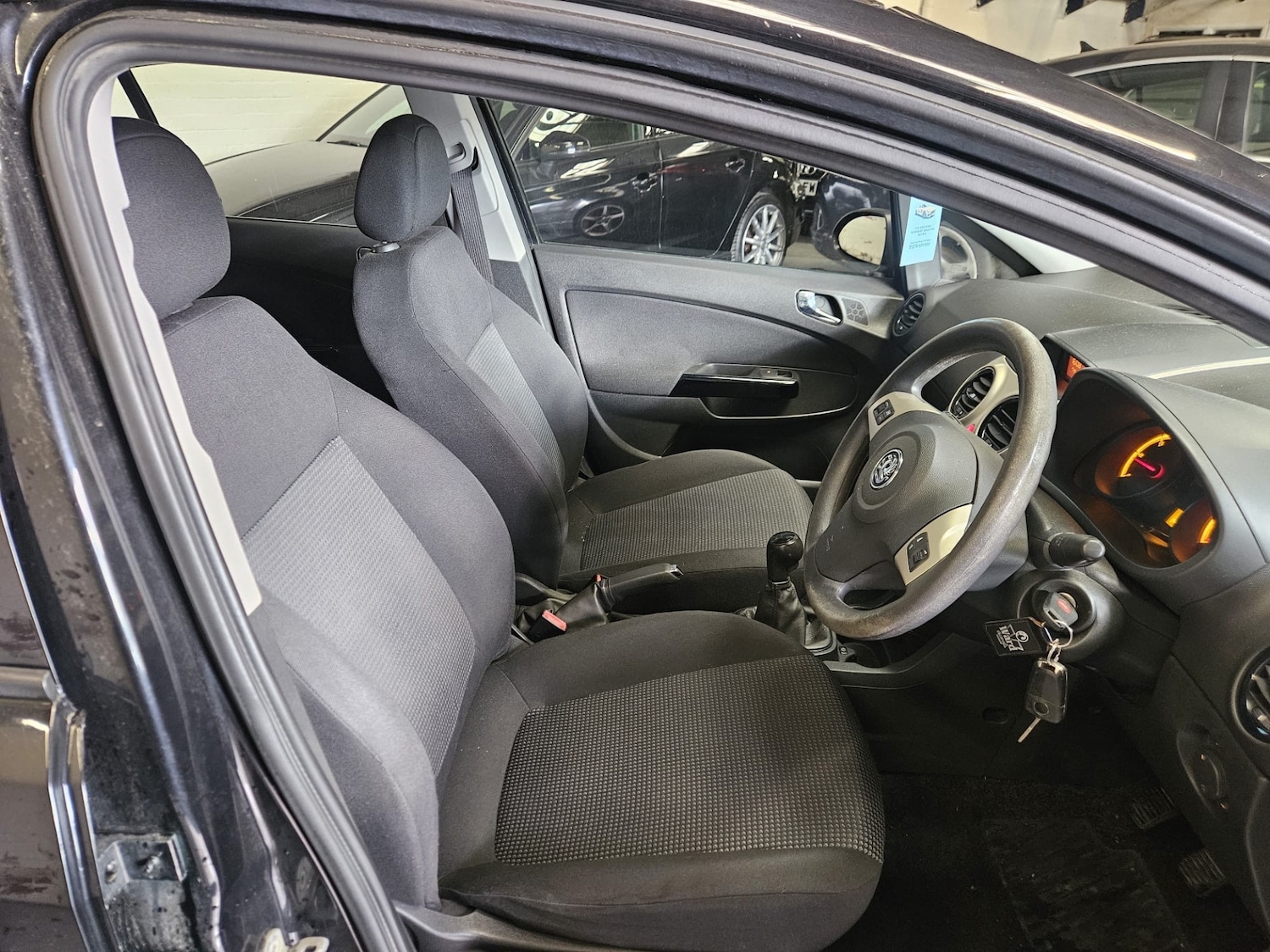 Used Vauxhall Corsa 2009 for sale - 77141023: Photo 6