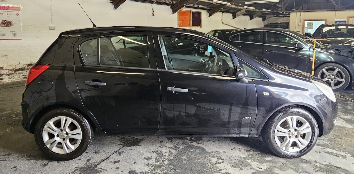 Used Vauxhall Corsa 2009 for sale - 77141023: Photo 9