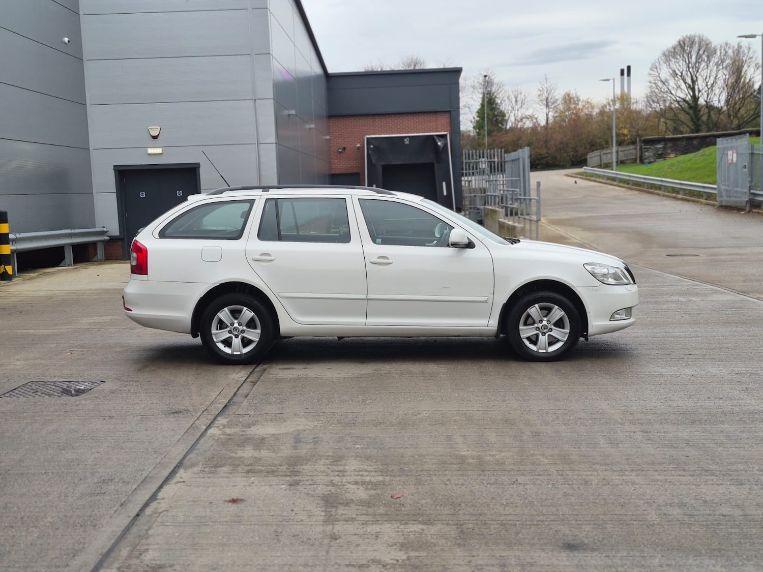Used Skoda Octavia 2010 for sale - 77028393: Photo 9