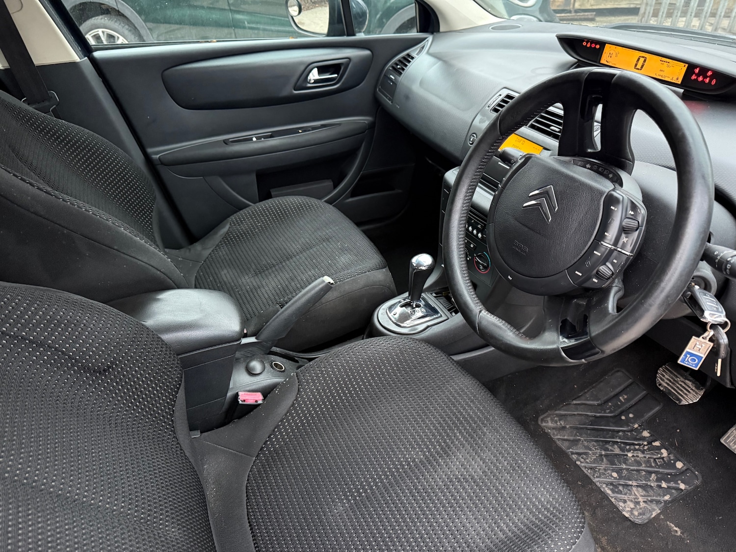 Used Citroen C4 2010 for sale - 77058445: Photo 11