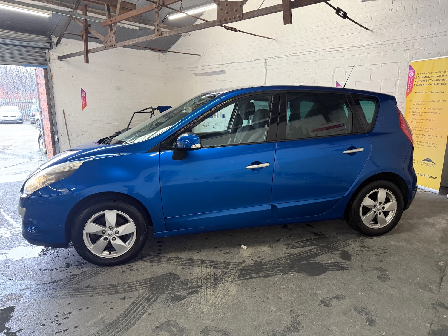 Used Renault Scenic 2011 for sale - 77522267: Photo 5