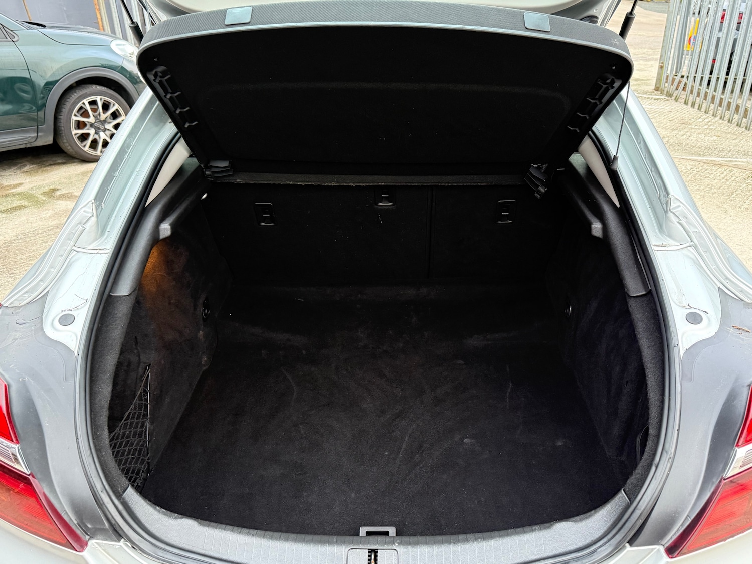 Used Vauxhall Insignia 2014 for sale - 77058449: Photo 12