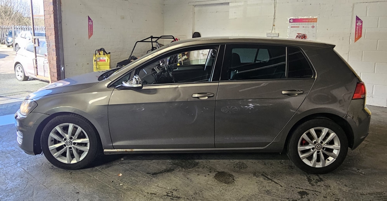 Used Volkswagen Golf 2014 for sale - 77165158: Photo 5