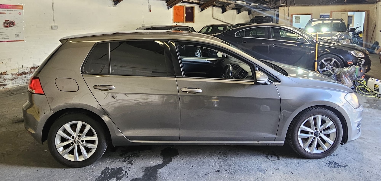 Used Volkswagen Golf 2014 for sale - 77165158: Photo 8