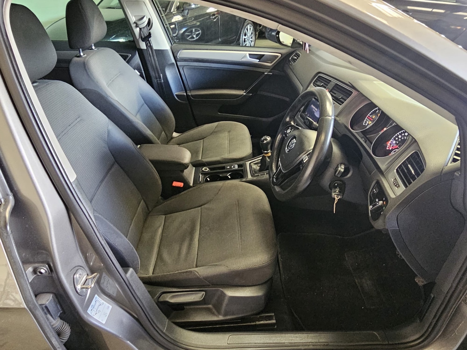 Used Volkswagen Golf 2014 for sale - 77165158: Photo 9