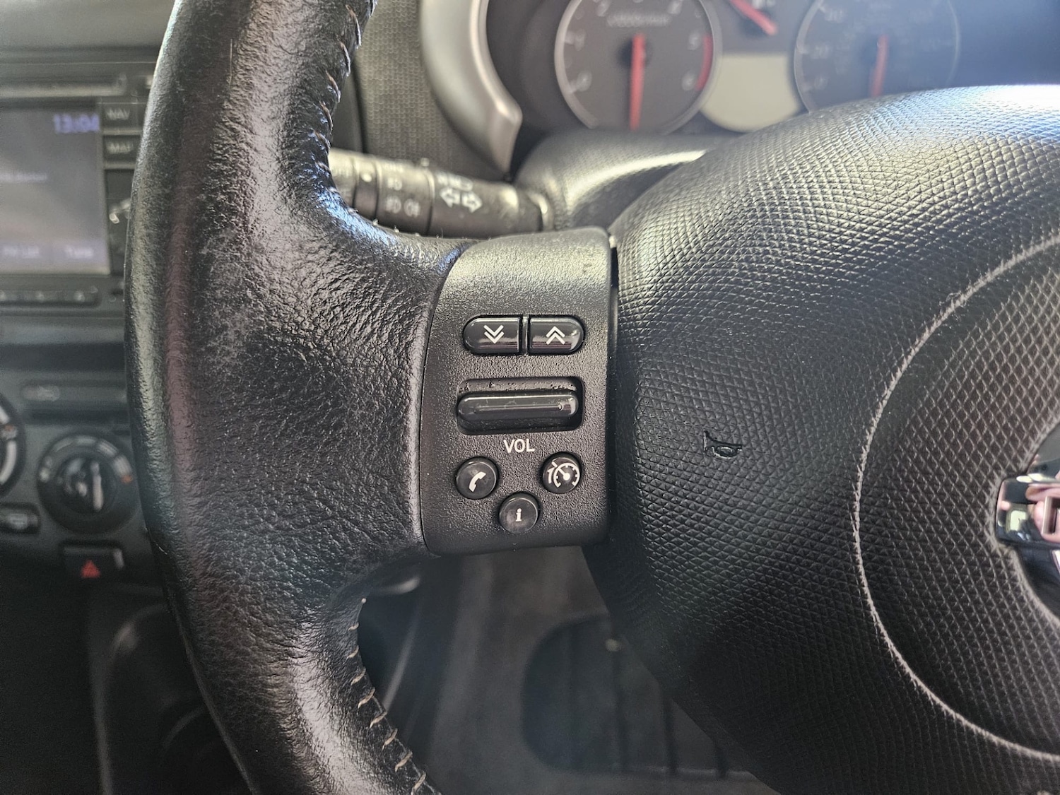 Used Nissan Micra 2010 for sale - 77141036: Photo 11