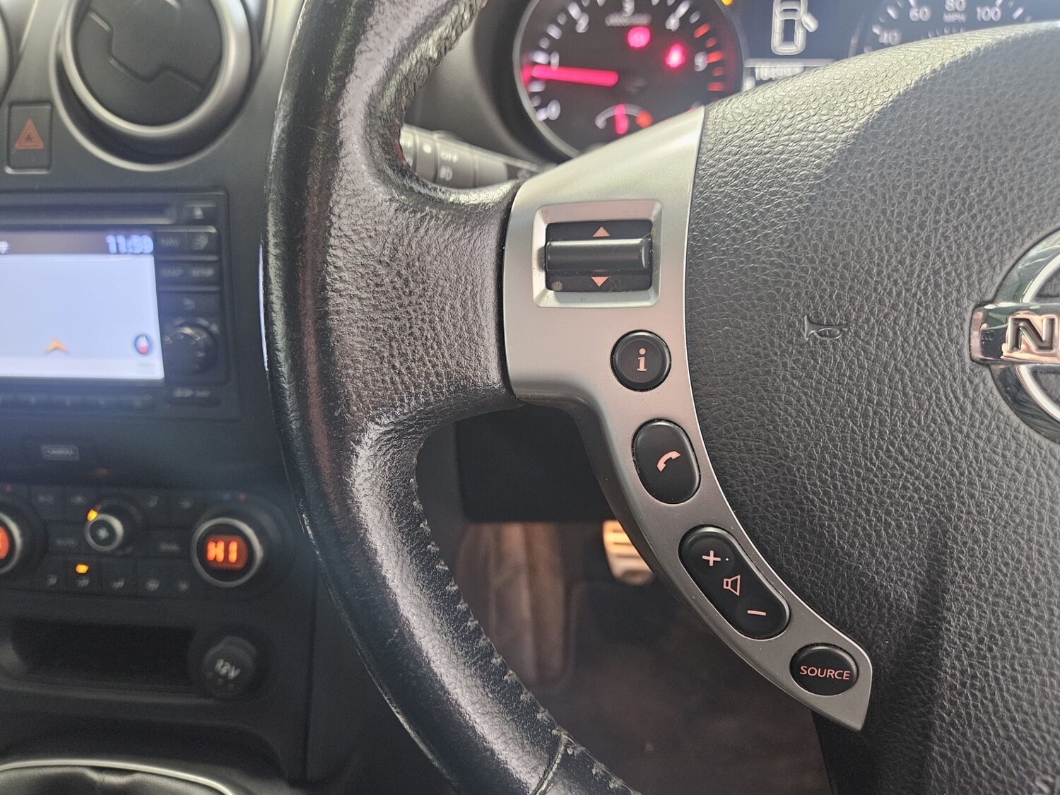 Used Nissan Qashqai 2012 for sale - 78029034: Photo 19