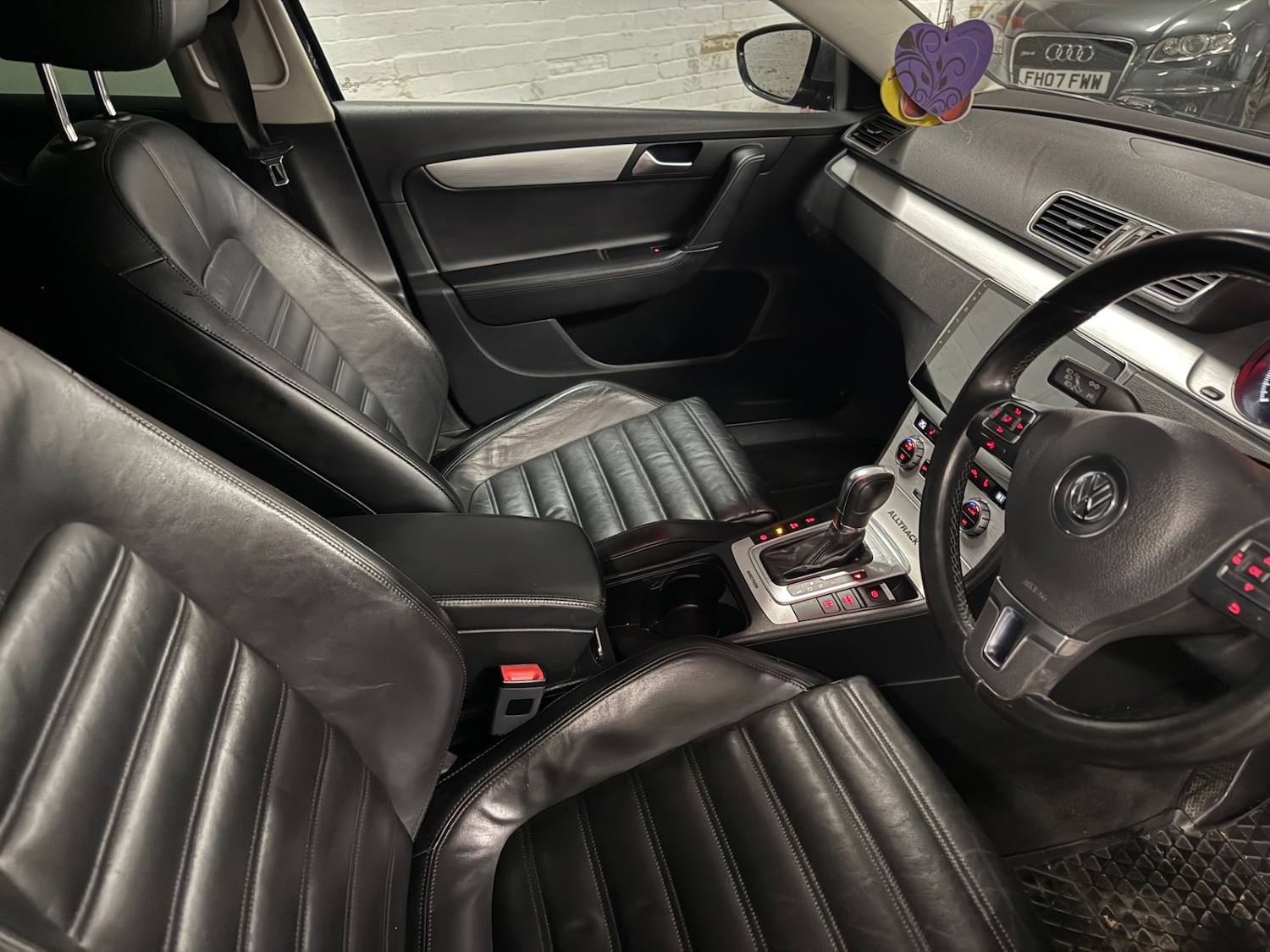 Used Volkswagen Passat 2013 for sale - 77165154: Photo 13