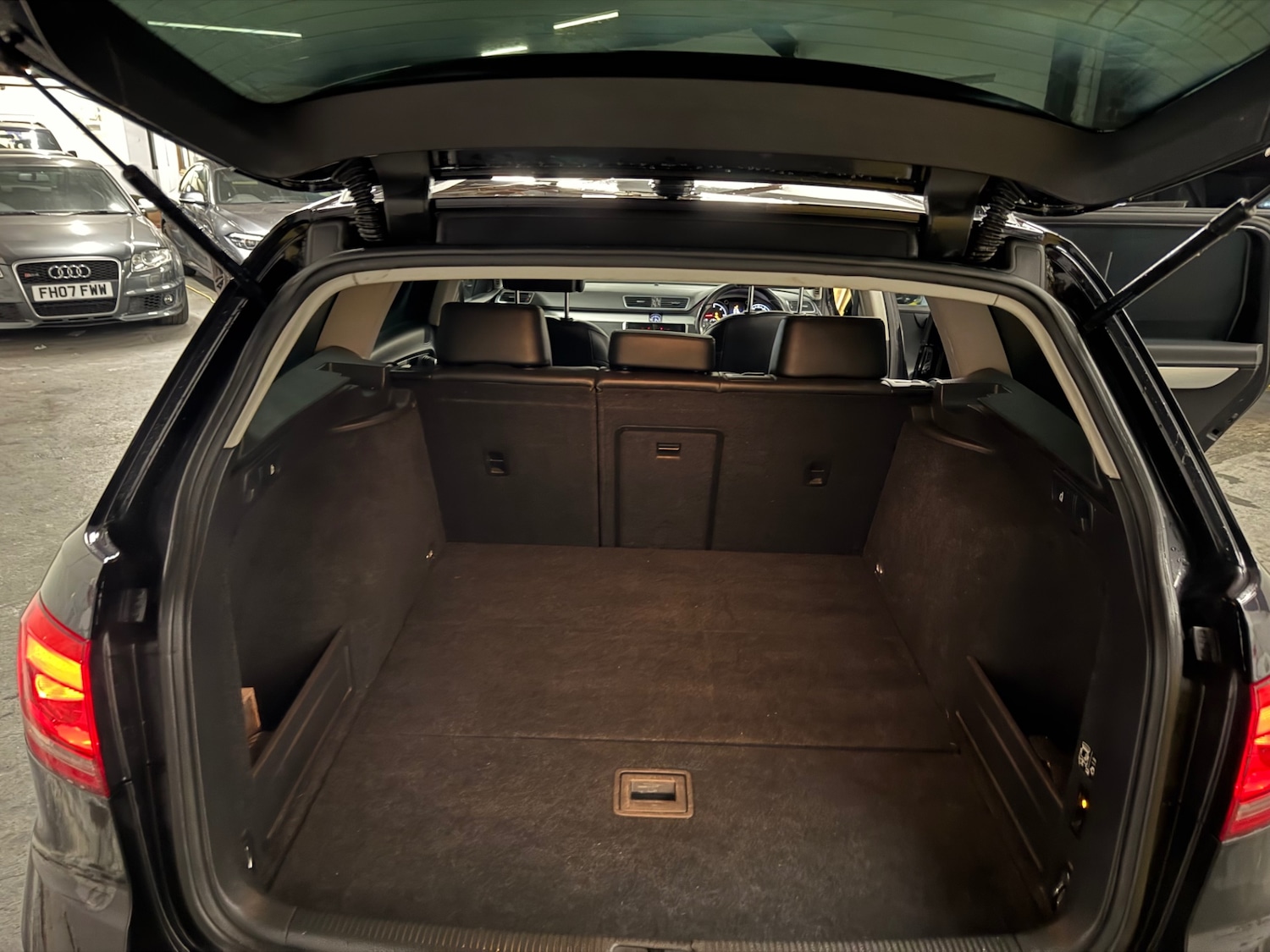 Used Volkswagen Passat 2013 for sale - 77165154: Photo 17