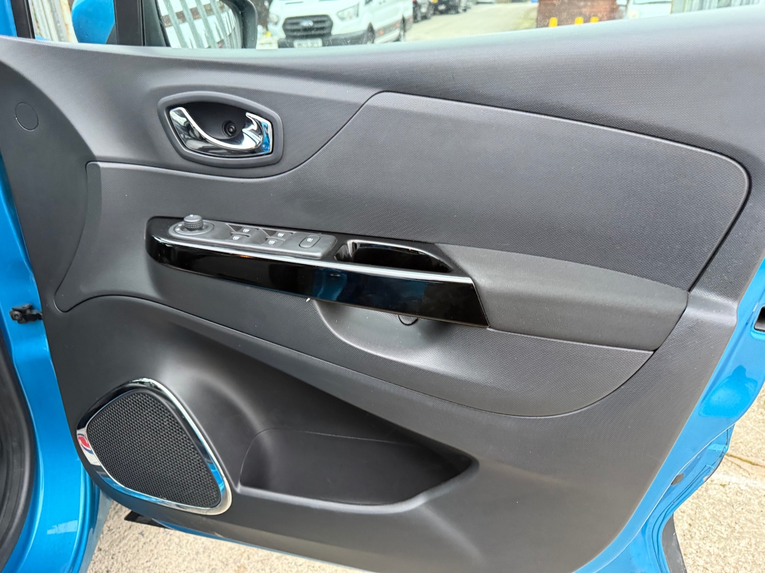 Used Renault Captur 2014 for sale - 77058454: Photo 19