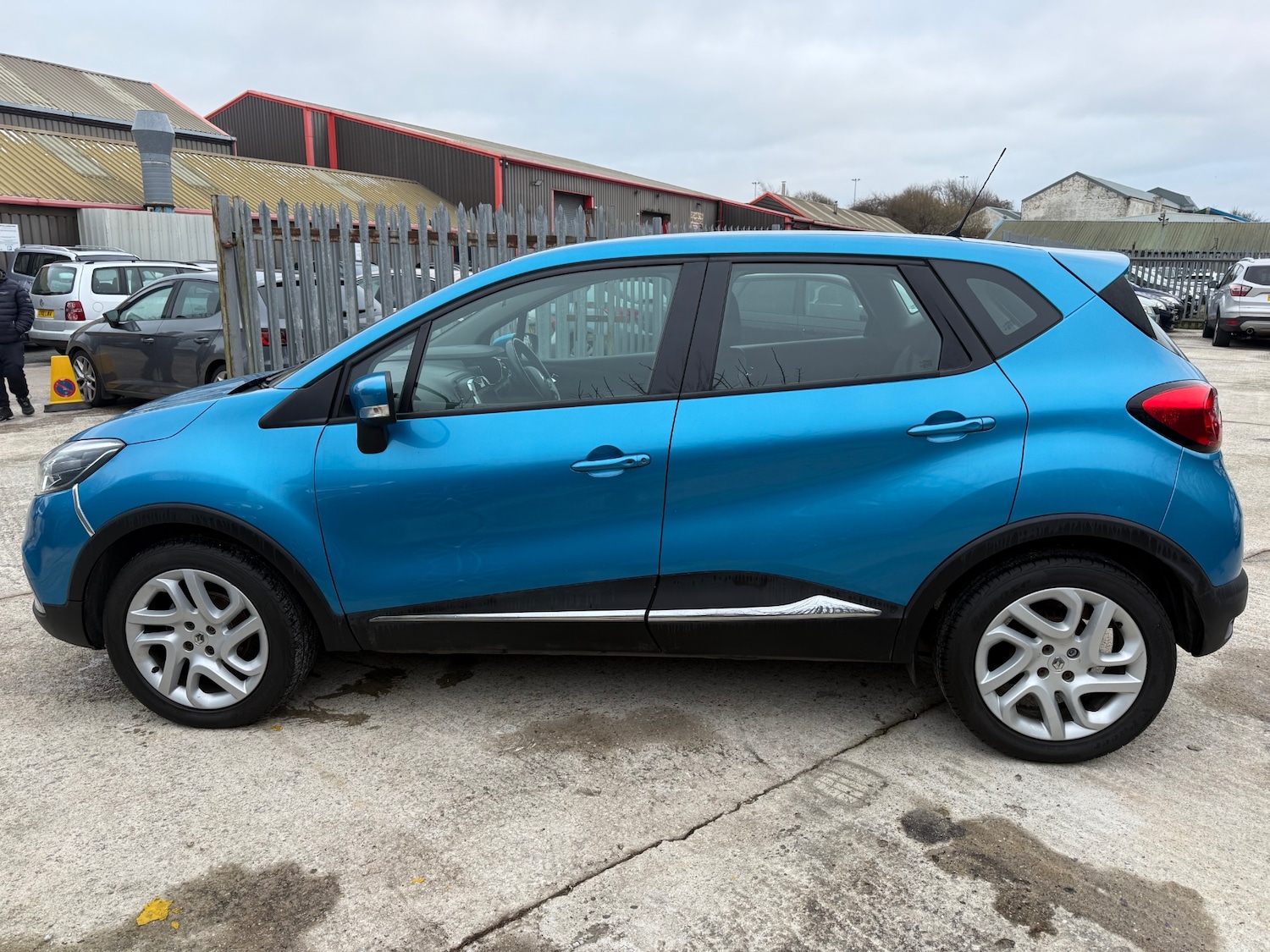 Used Renault Captur 2014 for sale - 77058454: Photo 6