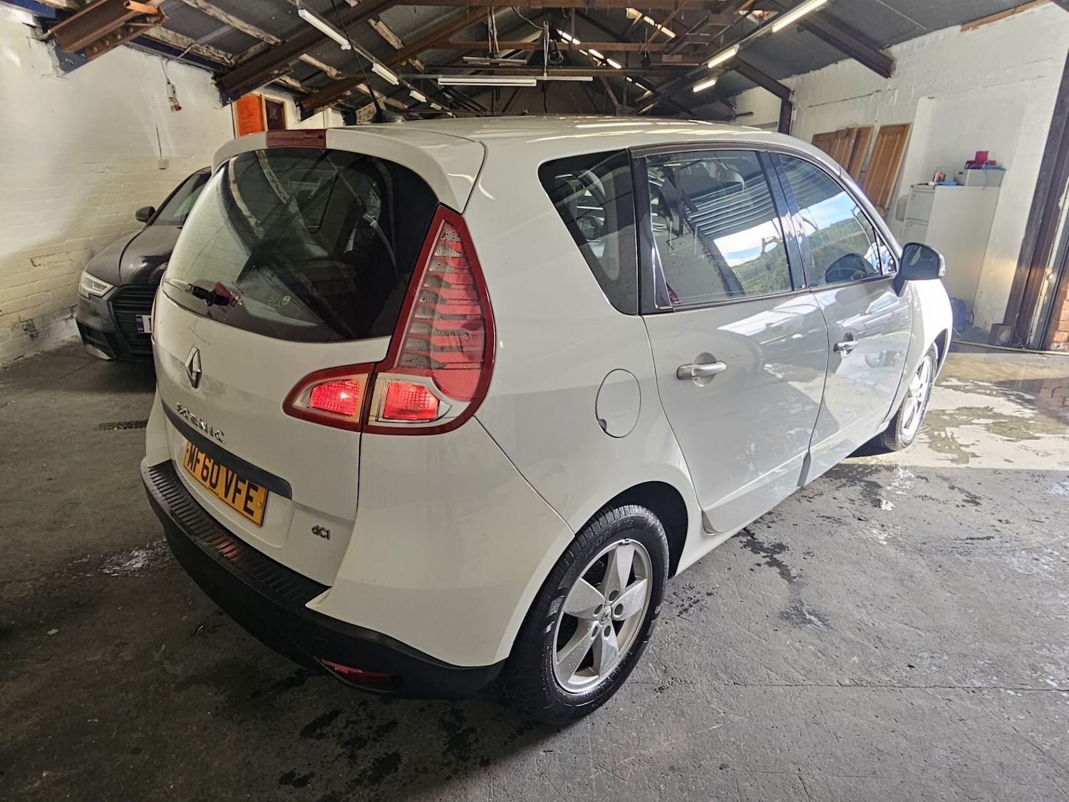 Used Renault Scenic 2010 for sale - 77141017: Photo 18