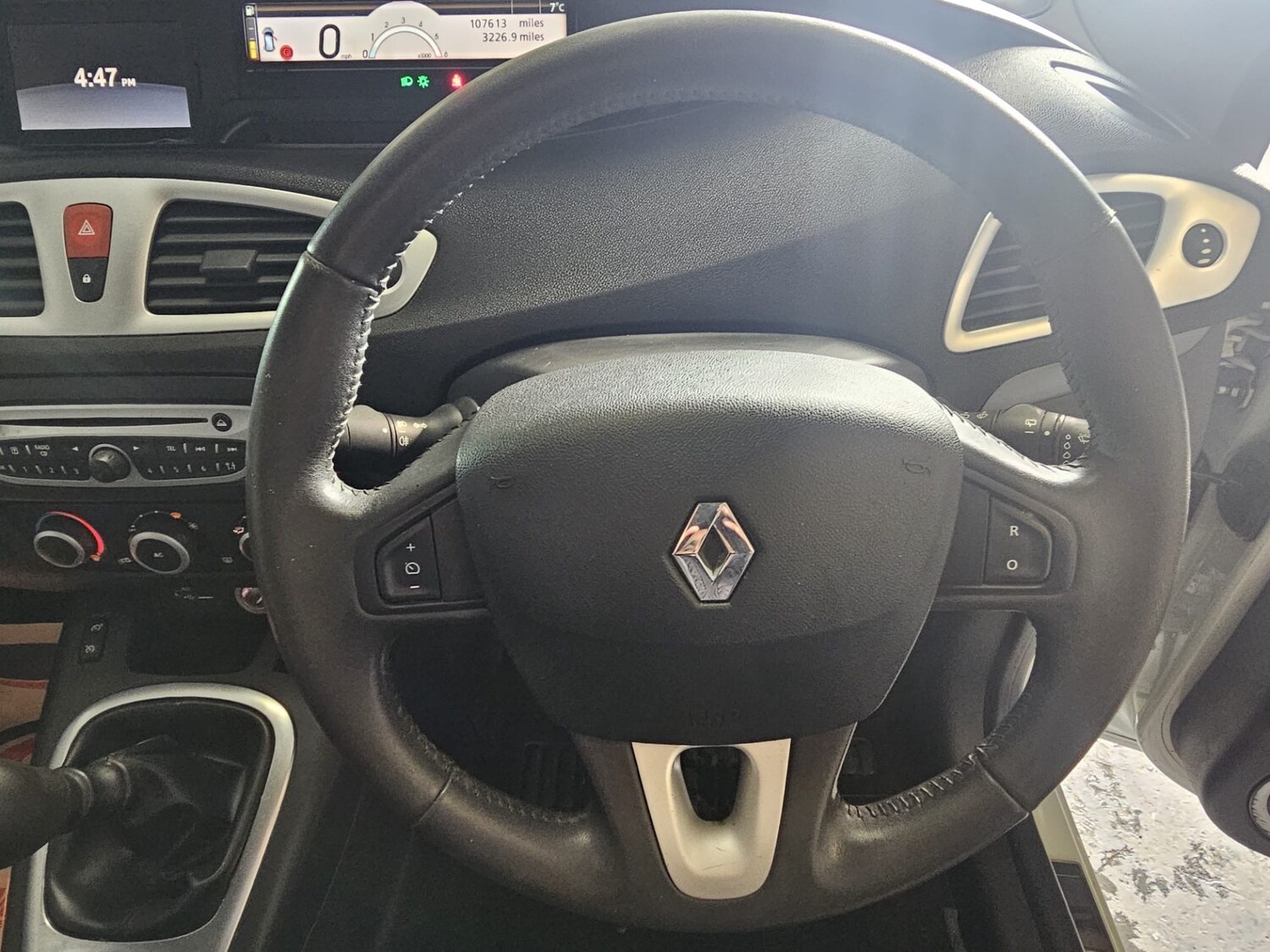 Used Renault Scenic 2010 for sale - 77141017: Photo 8