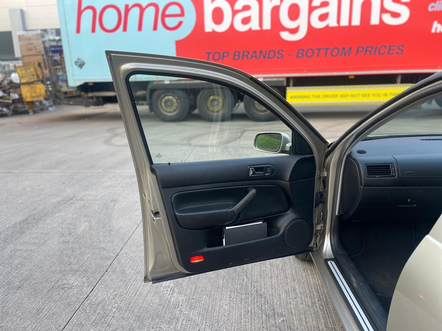 Used Volkswagen Bora 2004 for sale - 77766826: Photo 14