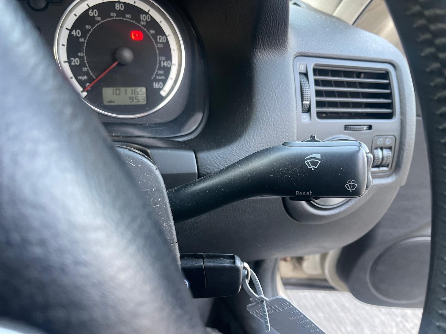 Used Volkswagen Bora 2004 for sale - 77766826: Photo 36