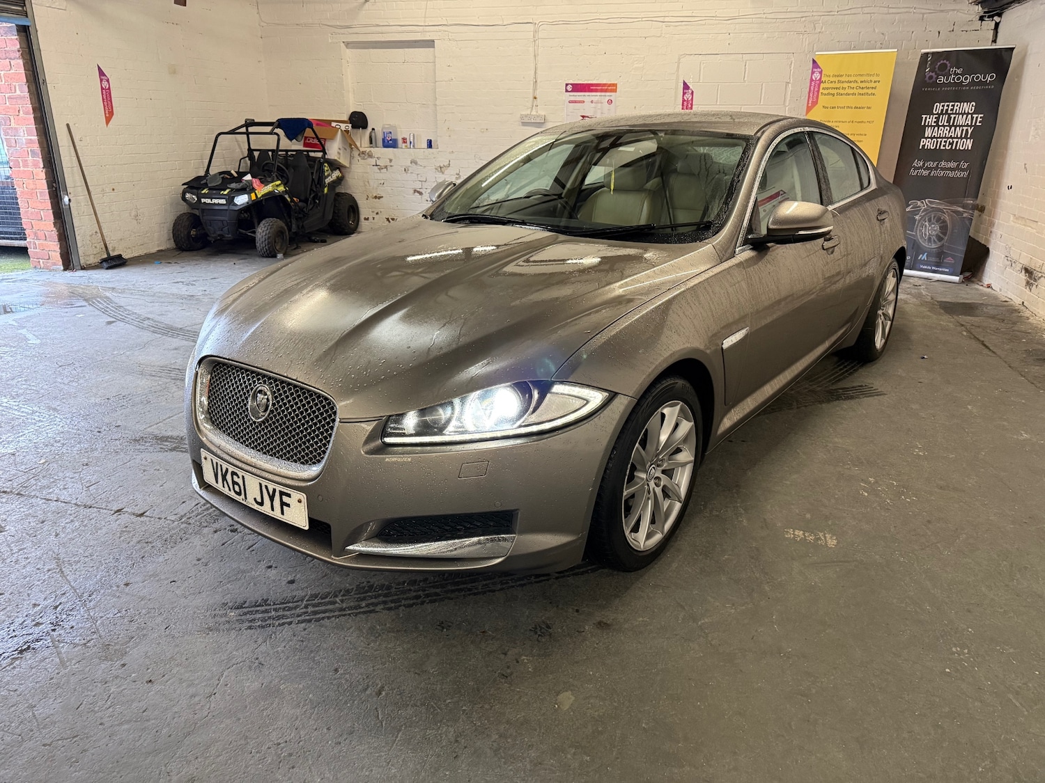 Used Jaguar XF 2011 for sale - 77505545: Photo 4