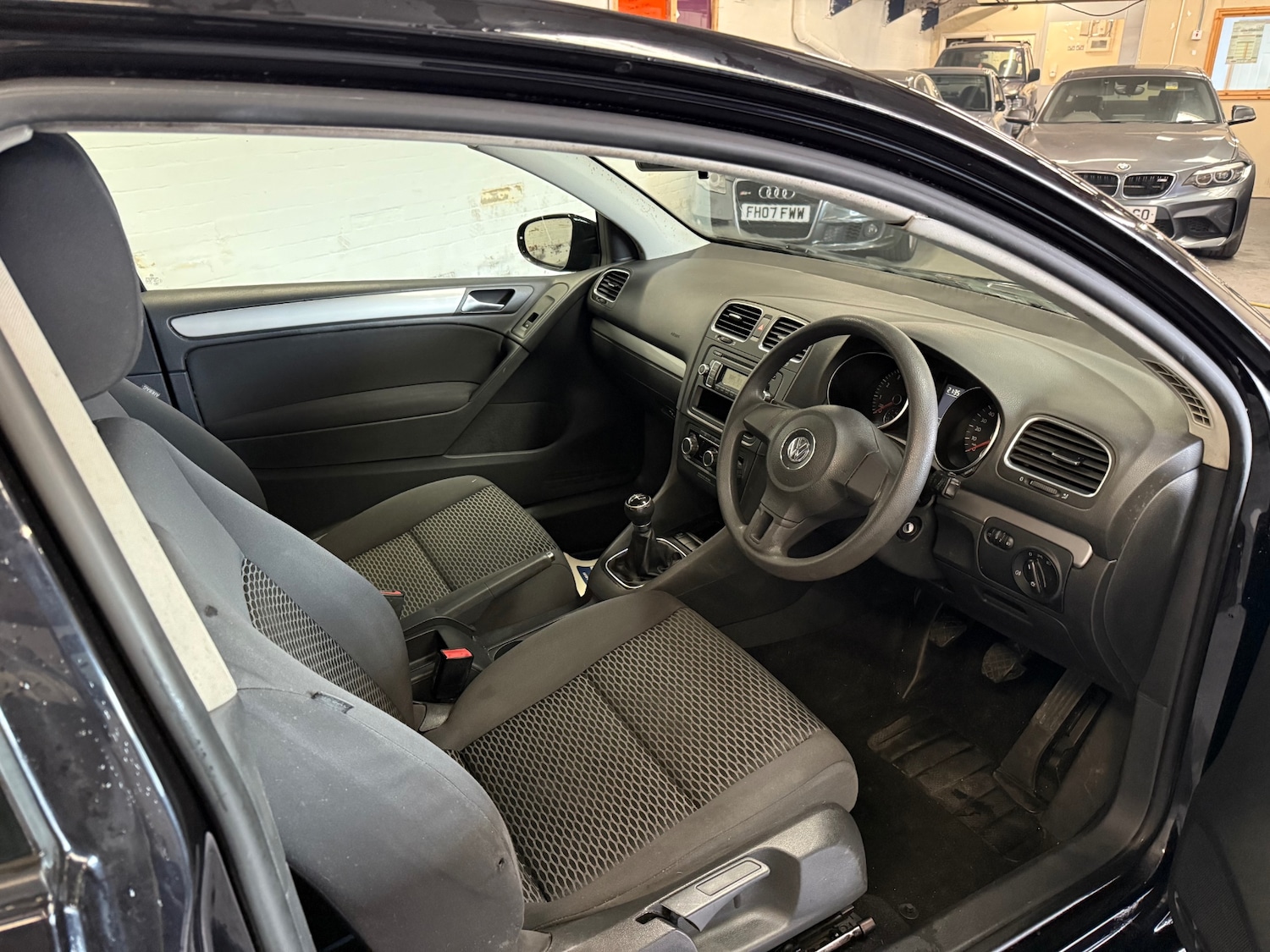 Used Volkswagen Golf 2011 for sale - 77141030: Photo 10