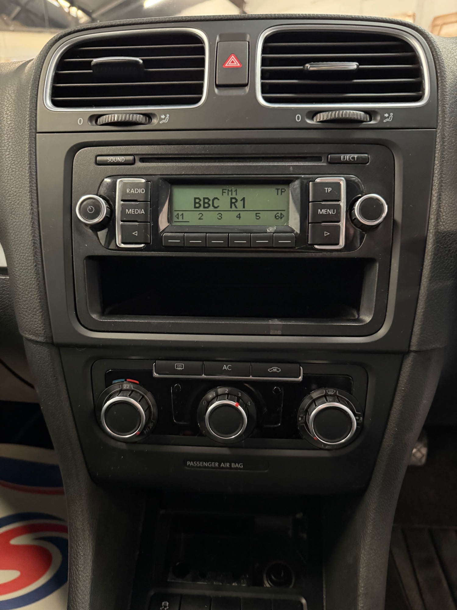 Used Volkswagen Golf 2011 for sale - 77141030: Photo 14