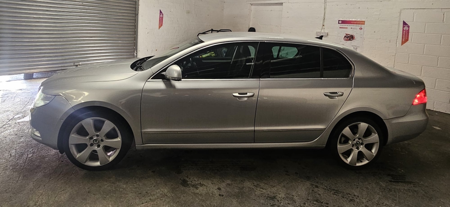 Used Skoda Superb 2010 for sale - 78056842: Photo 8