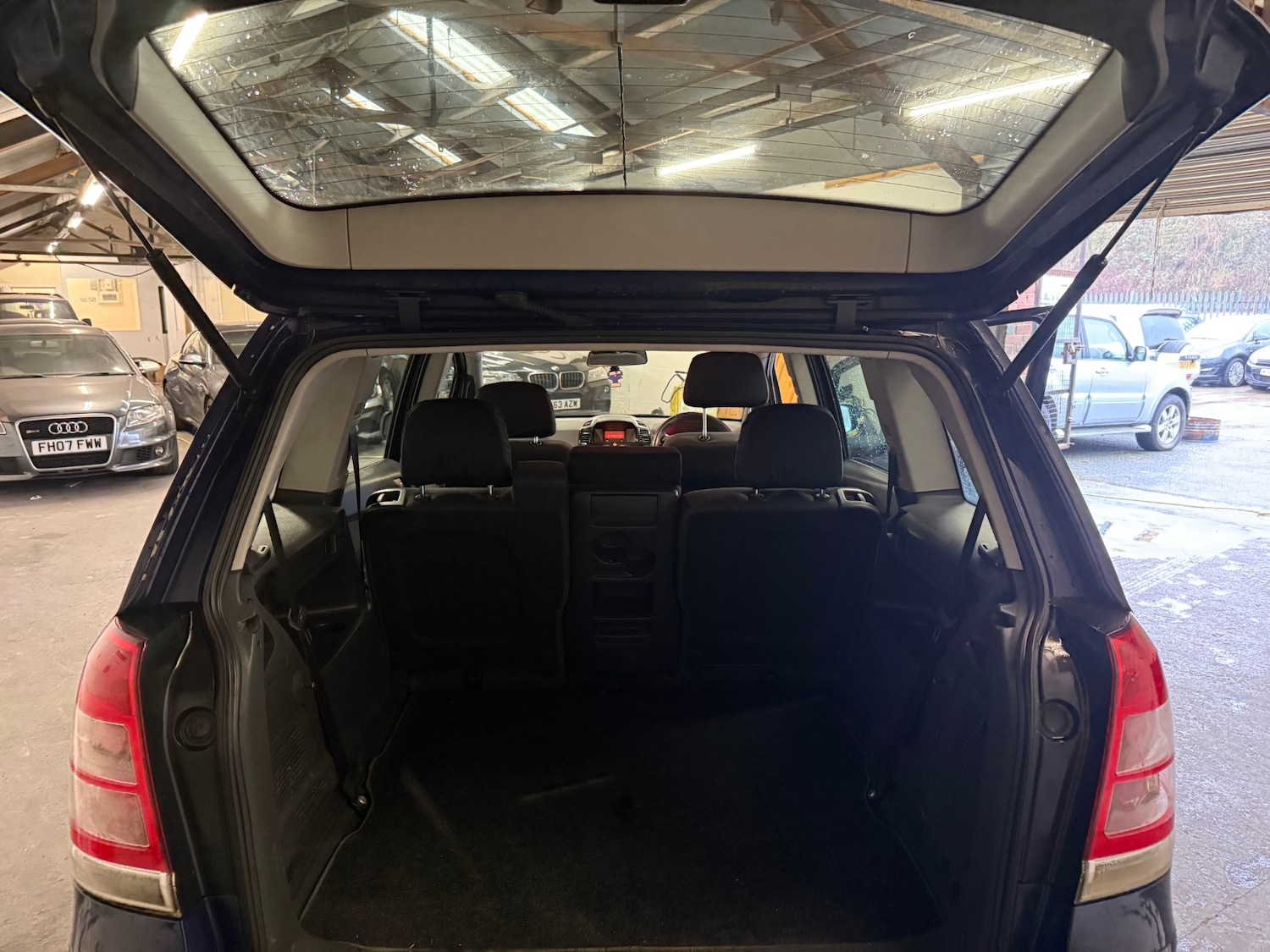 Used Vauxhall Zafira 2012 for sale - 77522264: Photo 13