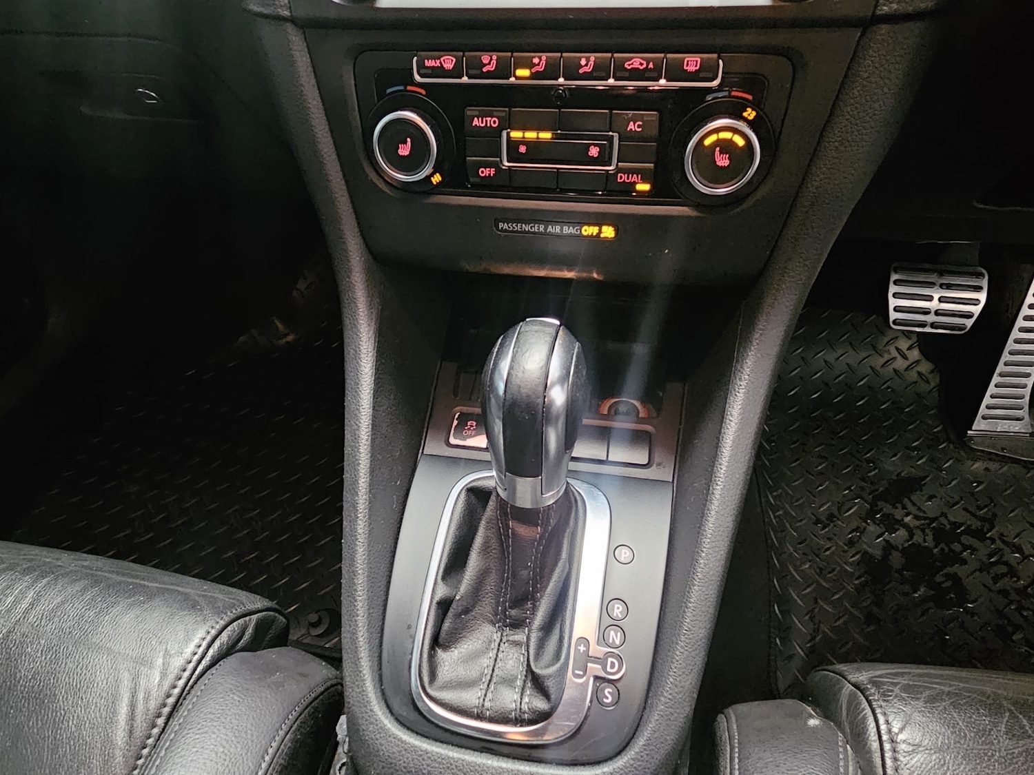 Used Volkswagen Golf 2012 for sale - 78025597: Photo 11