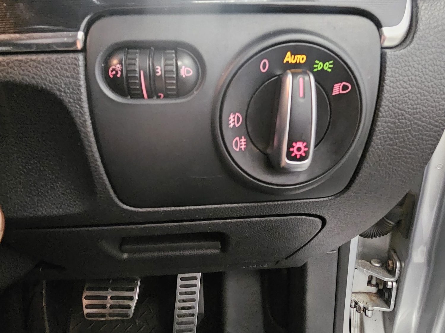 Used Volkswagen Golf 2012 for sale - 78025597: Photo 16