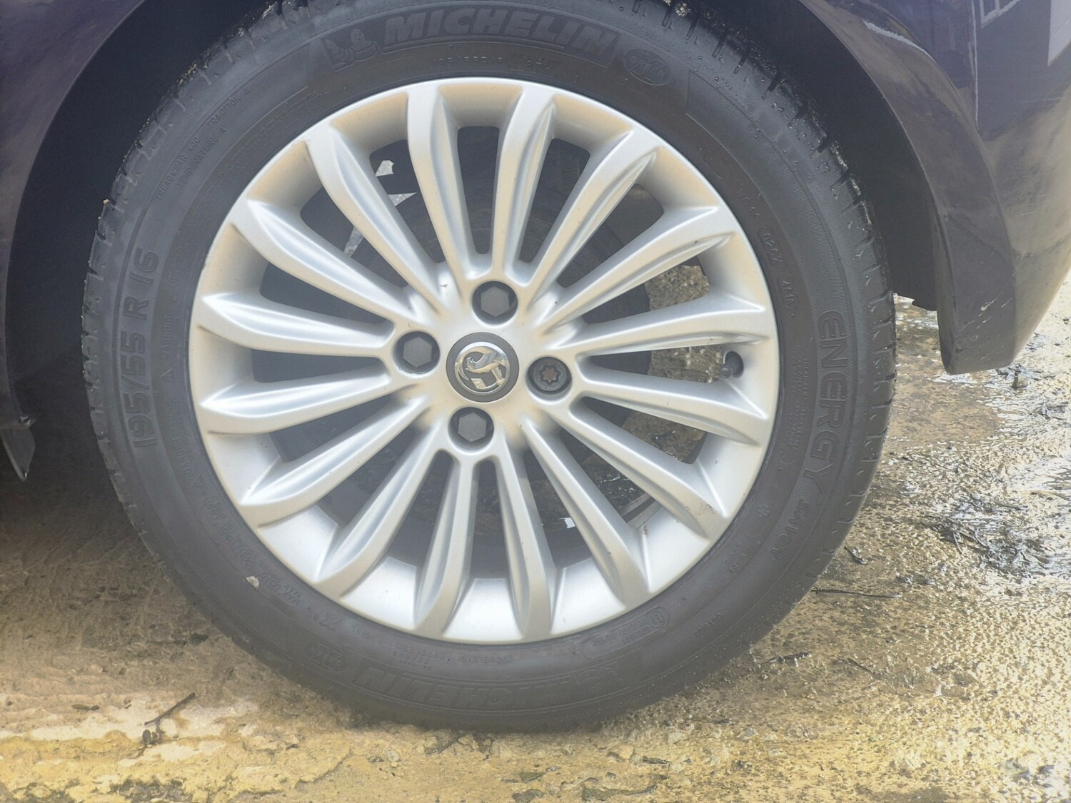 Used Vauxhall ADAM 2013 for sale - 77902045: Photo 11