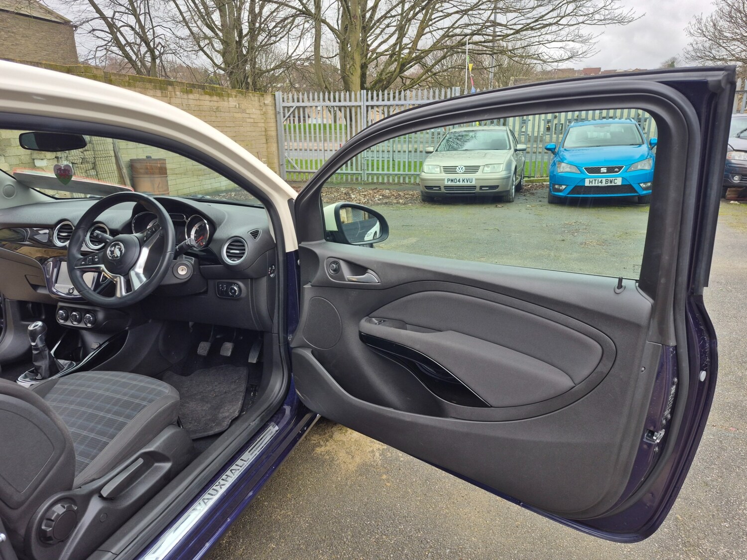 Used Vauxhall ADAM 2013 for sale - 77902045: Photo 18